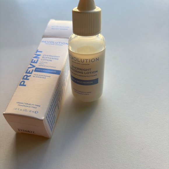 Makeup Revolution Overnight Buffering Lotion - Picture 8 of 8